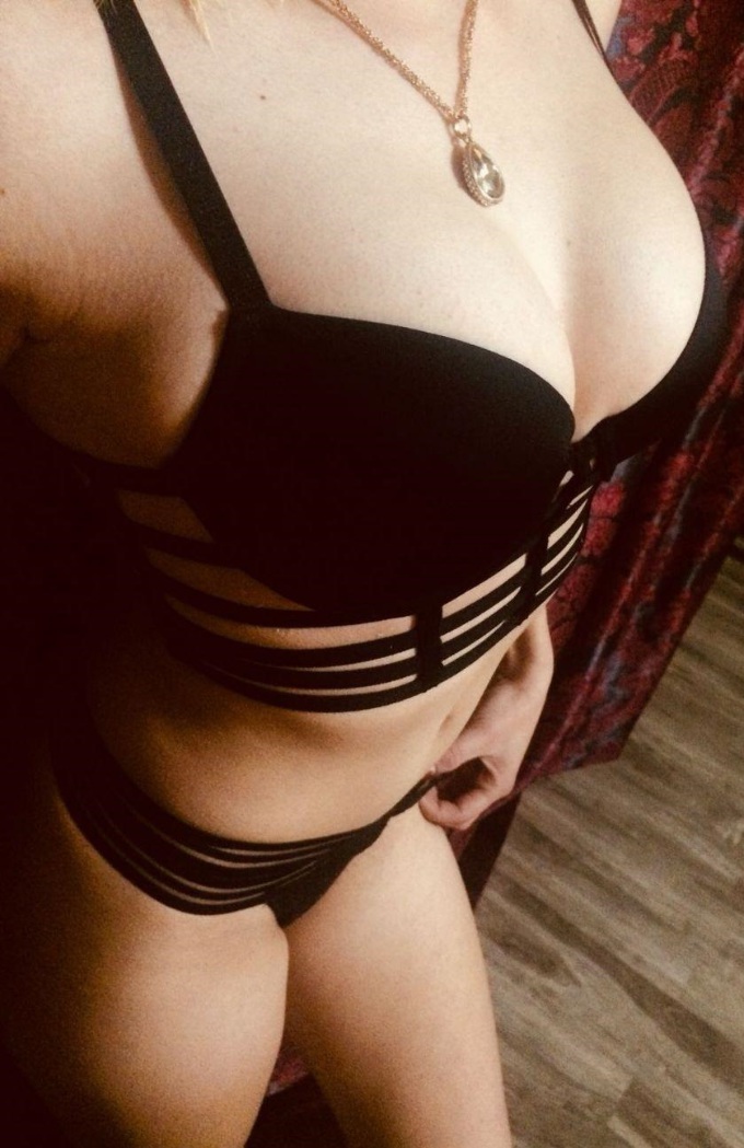 Annuncio Escort Ads - ****LARISSA****!!!!_POCHISSIMI GIORNI_!!!!___GIOVANISSIMA E BELLISSIMA_-***___SEXY___****MOLTO BRAVA__**FOTO 100%....