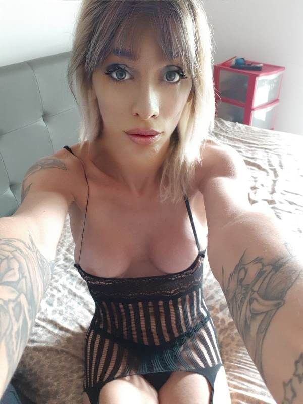 Annuncio Escort Ads -    VERONICA    BELLISSIMA TRANS  ITALIANA          4^DI SENO BEN DOTATA    