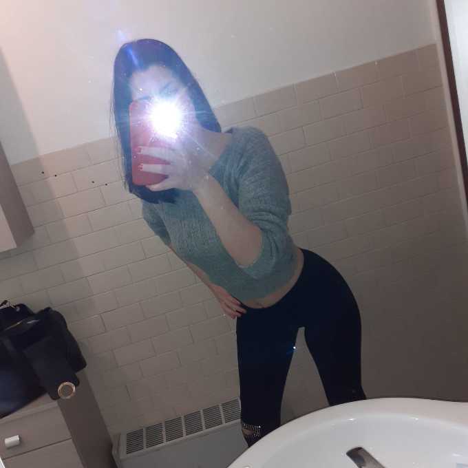 Annuncio Escort Ads - Vado solo a domicilio in tutta la provincia