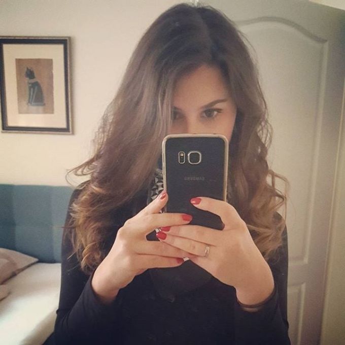 Annuncio Escort Ads - MASSAGGIO SENSORIALE, BELLA E GIOVANE RAGAZZA