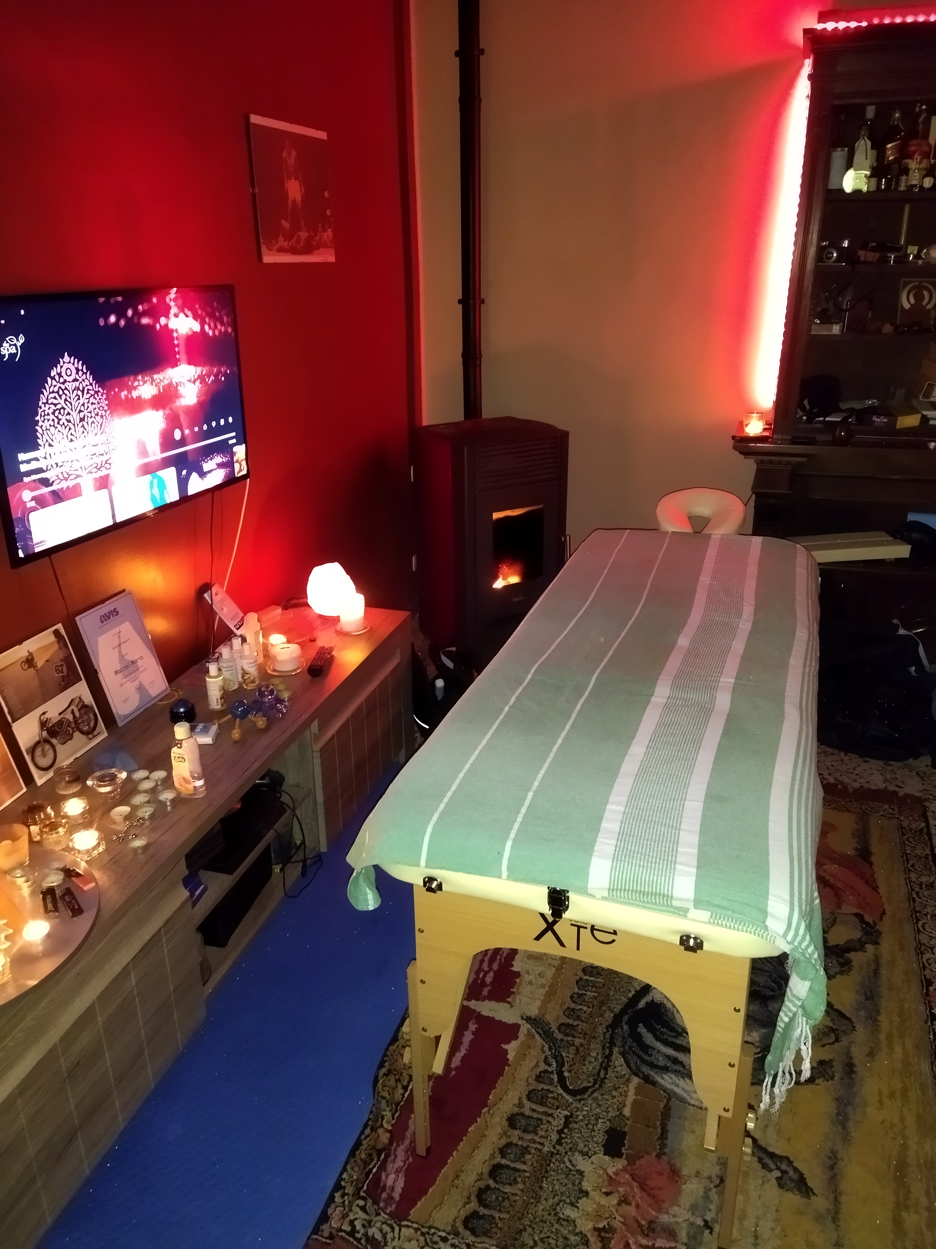 Annuncio Escort Ads - Relaxxx e massaggi professionali piacere assoluto