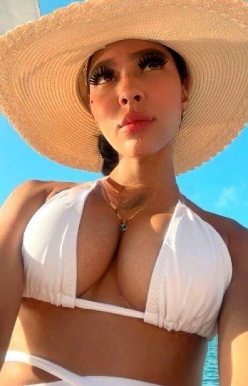 Annuncio Escort Ads - APPENA ARRIVATA, MARTINA - CALDISSIMA NOVIT� ASSOLUTA * VOLTA IN CITT�