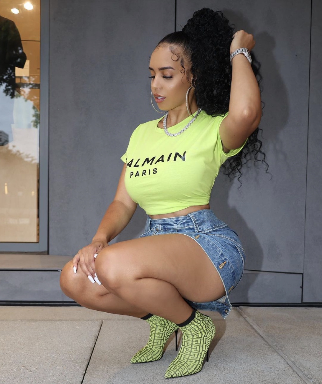 Annuncio Escort Ads - bomba sexy piccantissima,amante del sexo a 360 culetto bello stretto da scopare fino in fondo strapon pioggia dorata