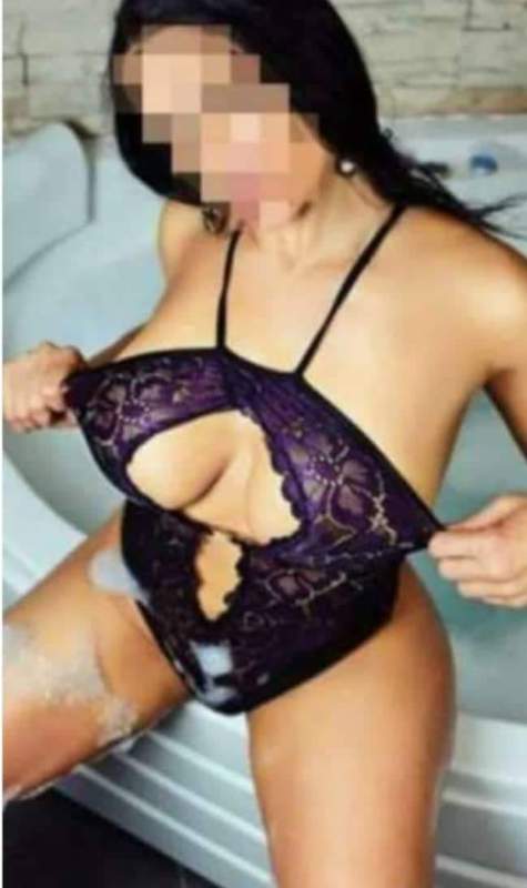 Annuncio Escort Ads - DONNA MATURA APENA ARRIVATA PRIMA VOLTA IN CITT