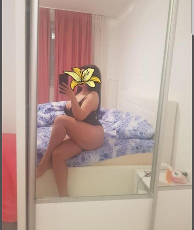 Annuncio Escort Ads - VERA NOVITA SAR  ..AMANTE DEL PIACERE SENZA FRETTA SEDUCENTE, AUTENTICA PORCELLINA DALLE MILLE FANTASIE EROTICHE.