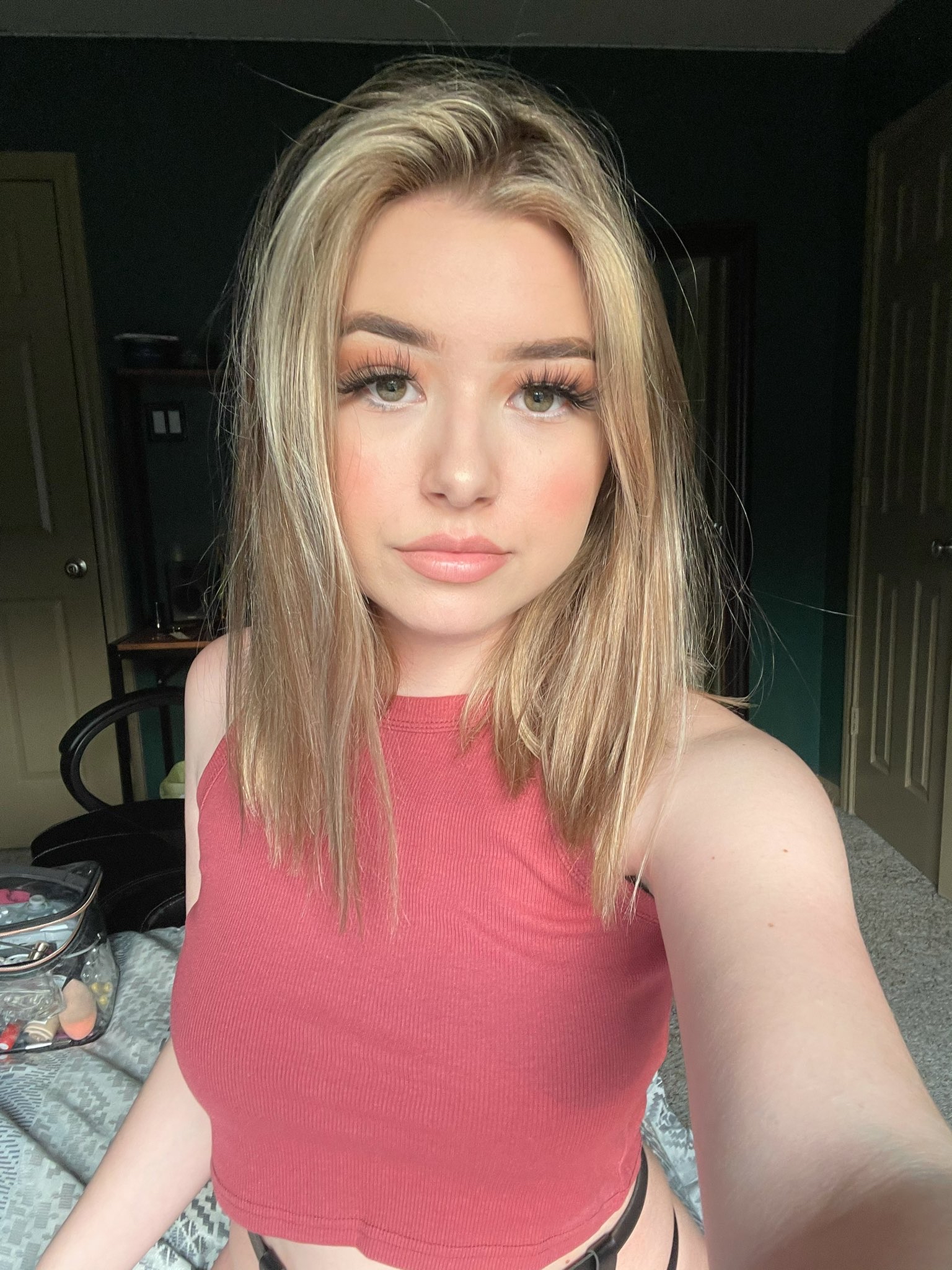 Annuncio Escort Ads - Sesso caldo e massaggio