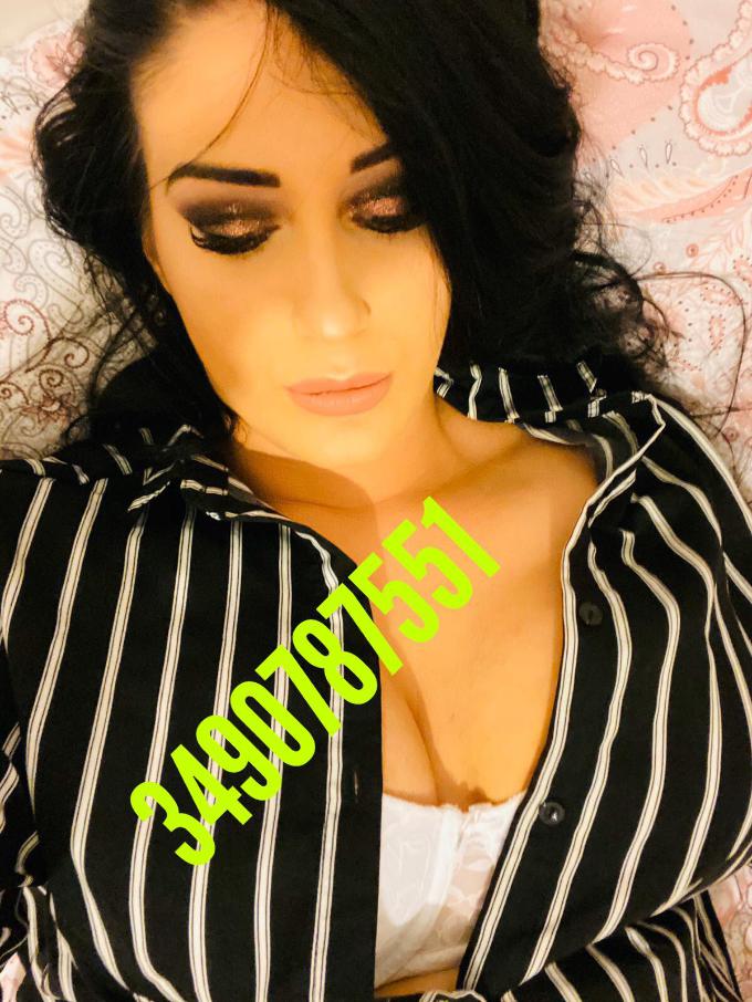 Annuncio Escort Ads - STOP     Appena Arrivata a Sassari     ELEGANTE SENSUALE     DOLCISSIMA    PICCANTE    AMANTE DEI GIOCHI PARTICOLARI