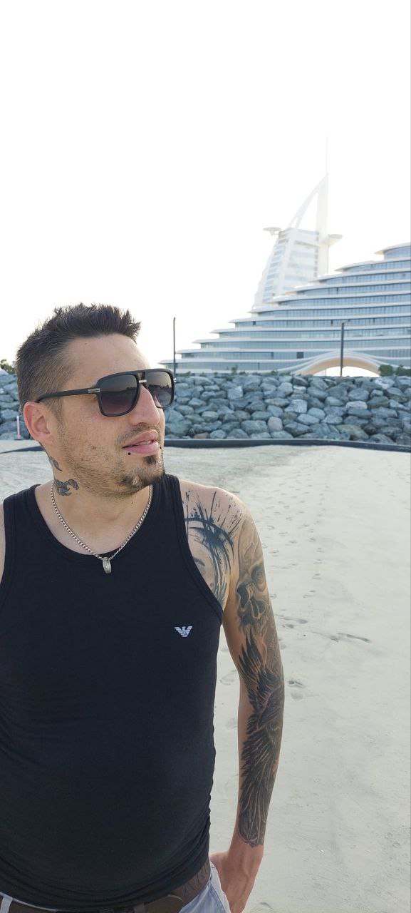 Annuncio Escort Ads - Donna o coppie 