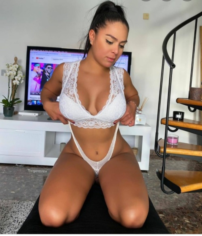 Annuncio Escort Ads - NEW NEW JULLIA... BELLA TROIETTA PRELIMINARE NATURALE CON VENUTA IN BOCCA-69 LATO B BACCIAMI-LECCAMI
