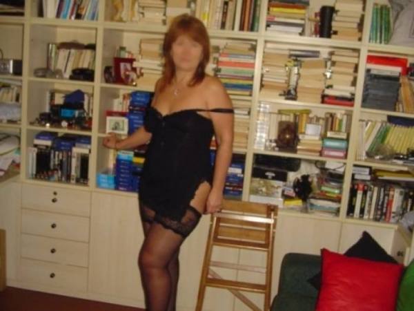 Annuncio Escort Ads - Elisa casalinga a Milano - ti aspetto ma con molta riservatezza