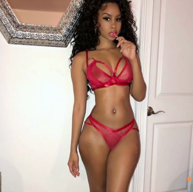 Annuncio Escort Ads - NEW NEW NEW MARTINA STUDENTESSA 19ENNE FACCIO TUTTO PER PASSIONE:LATO B-PIEDI MASSAGGI-PADRONA