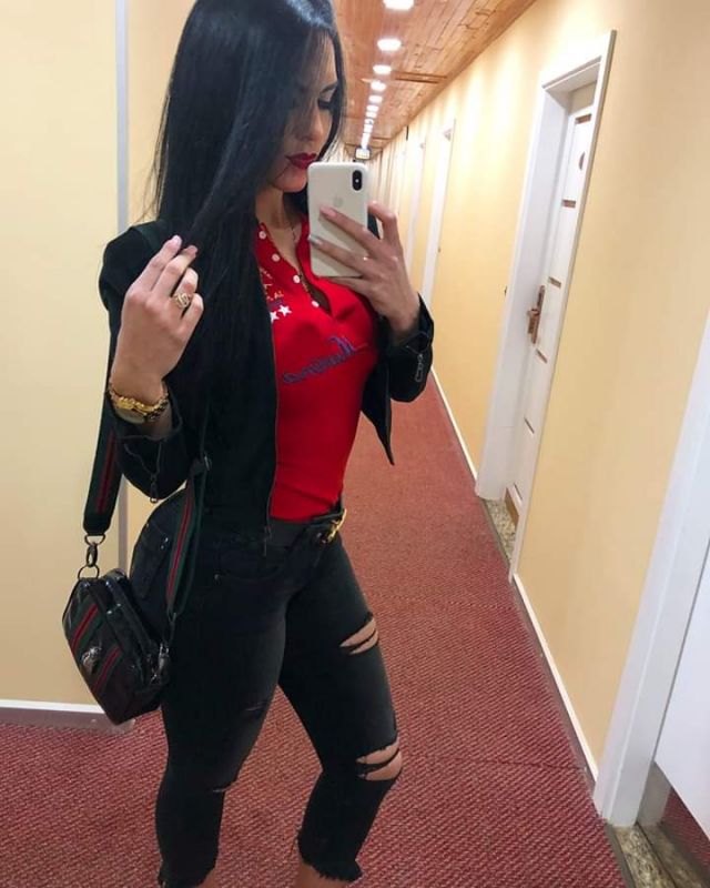 Annuncio Escort Ads - VANEZA TRANS MARZONI ATTIVA/PASSIVA BELLA TRANS DELLE POMPE* MERAVIGLIOSA PORCHISSIMA E SENZA TABU