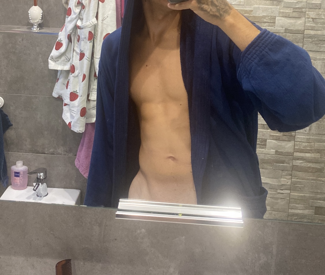 Annuncio Escort Ads - Giovane ragazzo hot
