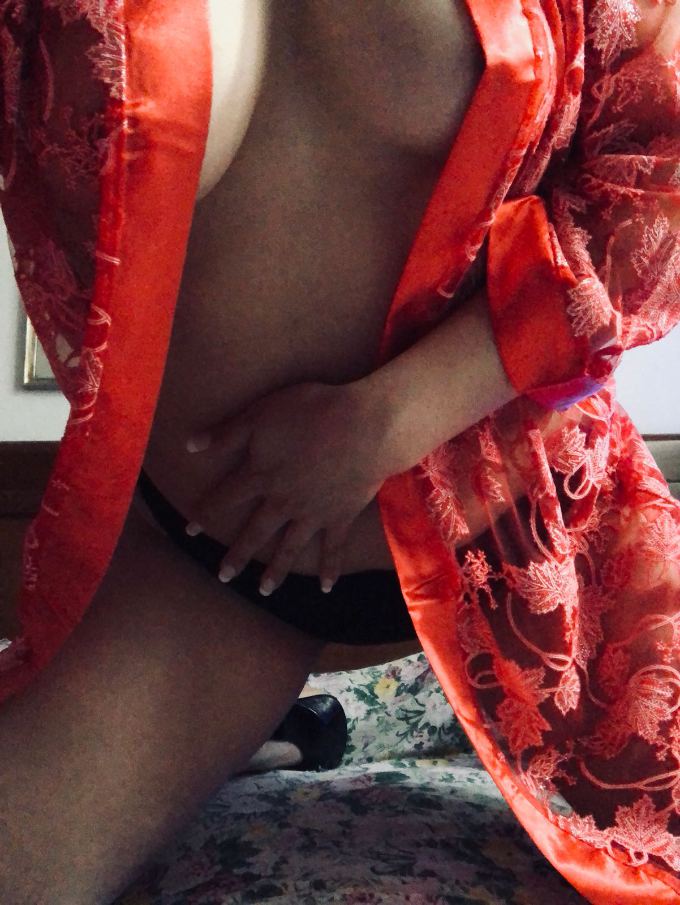 Annuncio Escort Ads - RAGAZZA CALDA E SSPLENDIDAbENSUALE,3 DI SENO,CURVE MOZZAFIATO
