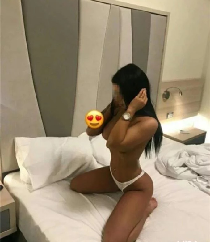 Annuncio Escort Ads - FRANCESCA DOLCE...SENSUALE...RAFFINATA BELLEZZA... FOTO 100% REALI