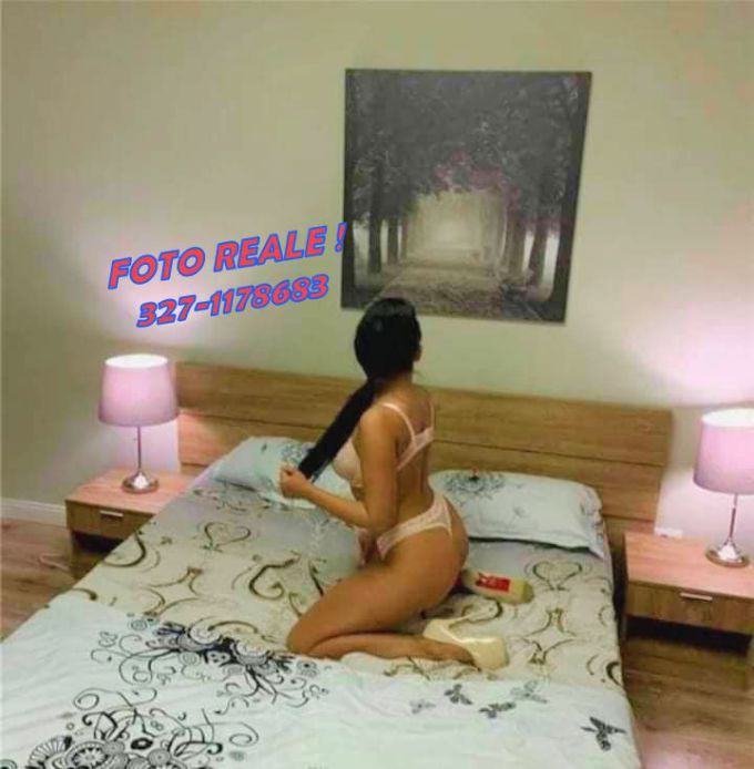 Annuncio Escort Ads - NICOLE UN VISO MERAVIGLIOSO UN CORPO SEXY COME DA FOTO MOLTO DOLCE E P