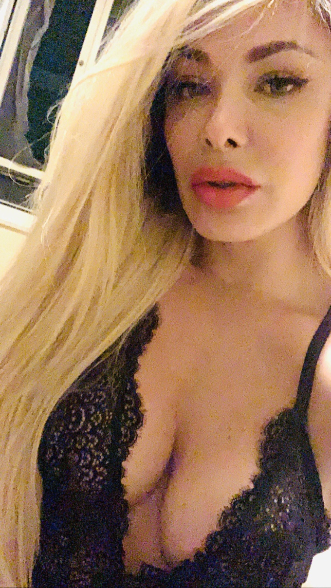 Annuncio Escort Ads - @@@ GRETA VULCANO TRANS @@@ DA ME O DA TE... CAR SX    