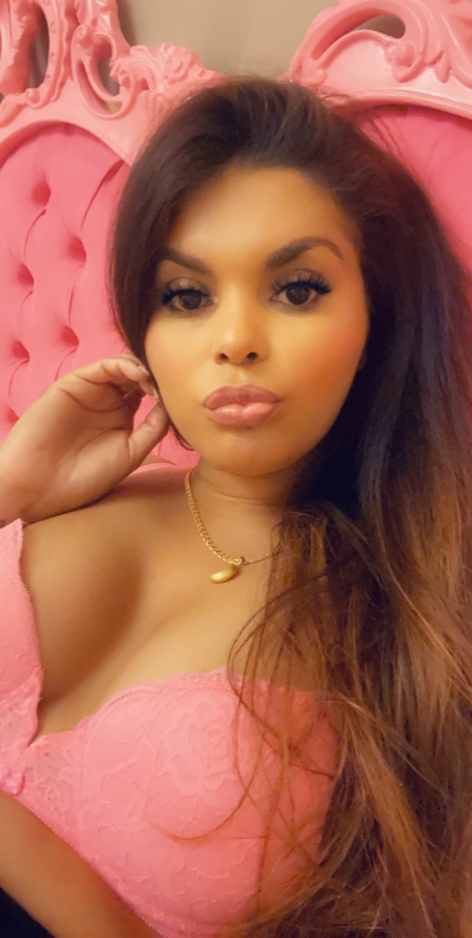 Annuncio Escort Ads -     BRUNA Tx * =(*Venuta in Bocca *)= BELLA PORCONA TROIA CON VOGLIA DI CAZZO 