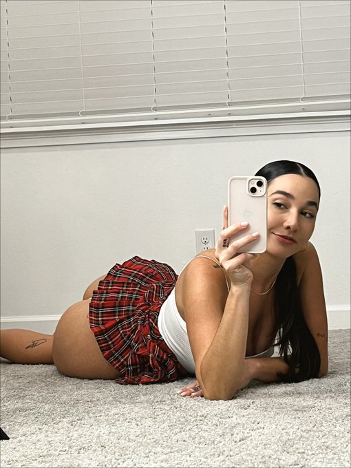 Annuncio Escort Ads - Escorte girl