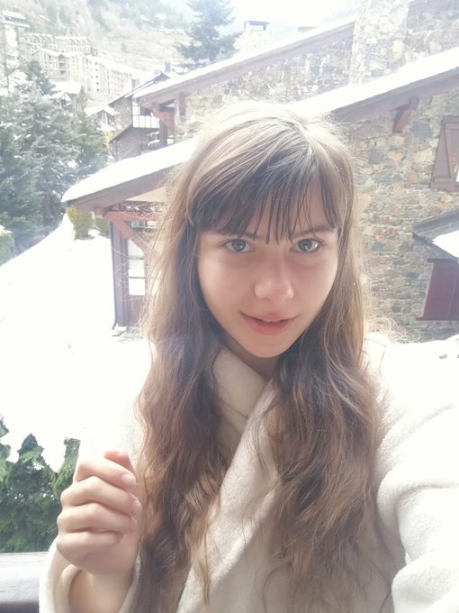 Annuncio Escort Ads - Escort ragazza disponibile 