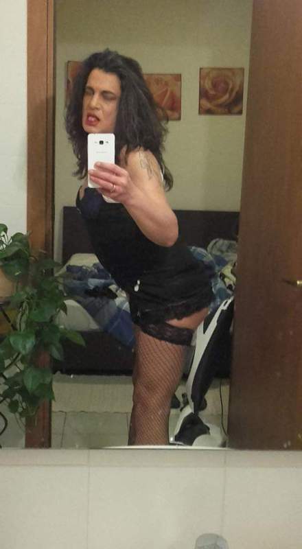 Annuncio Escort Ads - Bambola...Trans...Salentina...Vogliosa ora di dotati e super dotati....Fino a tarda notte....Anche due insieme...