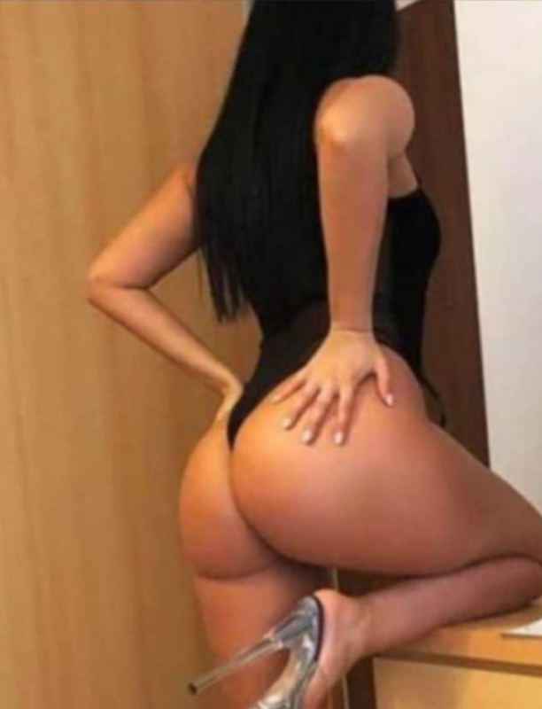 Annuncio Escort Ads - ...ATTENZIONE! VALERIA FOTO REALE% STAMPA LE FOTO E VIENI DA ME REGINA DEI POMPINI FINO A SBORRARE IN BOCCA