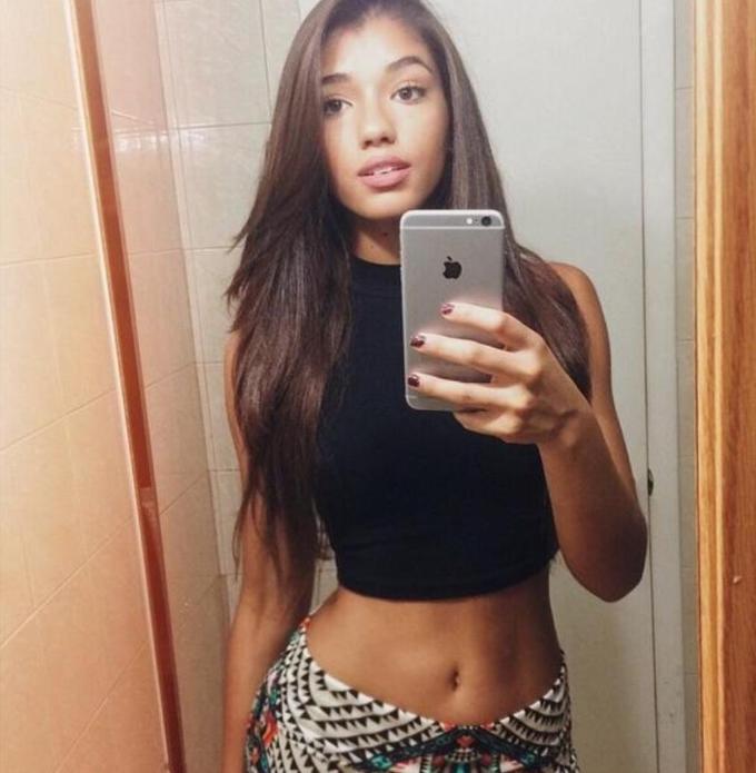 Annuncio Escort Ads - NOVITA NINFOMANE BOMBA SEXY PRELIMINARI DA INFARTO BACI DI LINGUA POMPINI CON CULO SONO GIA TUTTA BAGNATA..