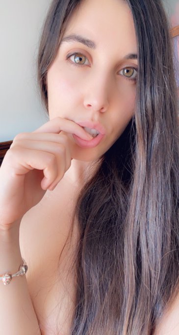 Annuncio Escort Ads - Sono disponibile ora amore mio