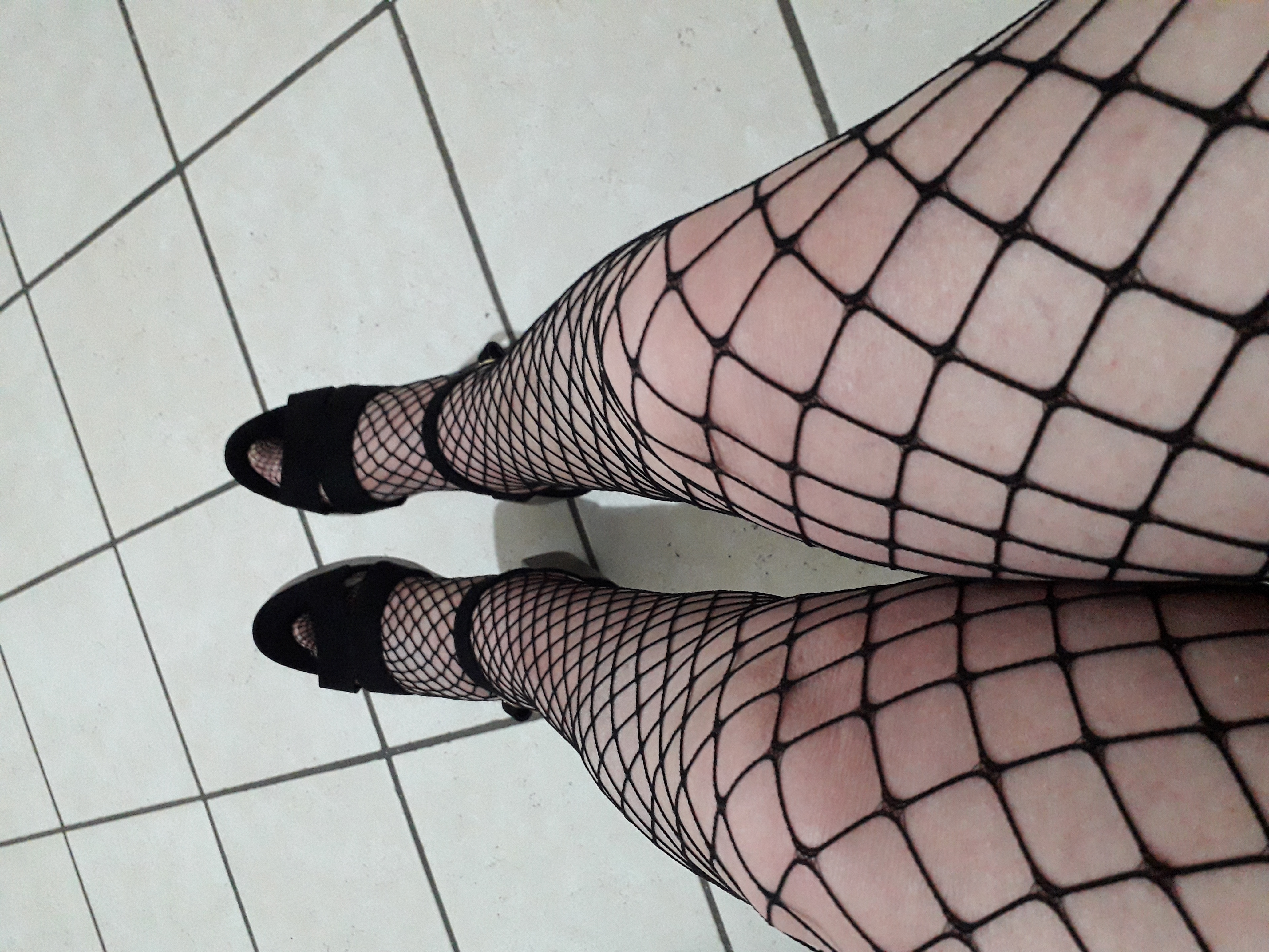 Annuncio Escort Ads - Trav matura per singoli dotati e sorelline