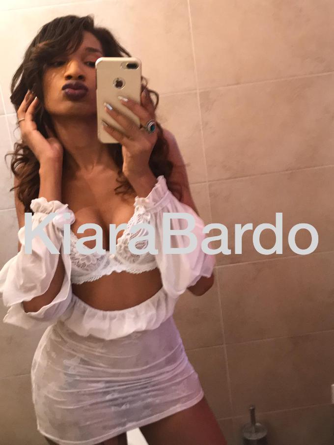 Annuncio Escort Ads -     SUPER TRANS    KiARA BARDO CORPO DA DONNA cazzo DA PAURA Culo da sverginare    Bacio passionale