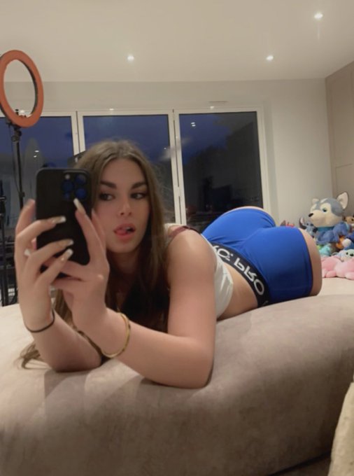 Annuncio Escort Ads - Incontro sessuale discreto