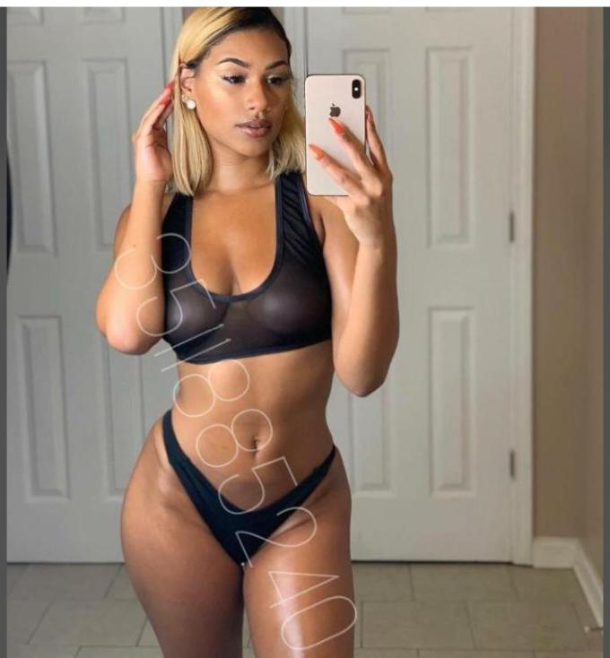 Annuncio Escort Ads - gran succhiatrice amante del preliminare naturale bacio con lingua      FOTO REALE BACIO CON LA LINGUA LATO B DA URLO