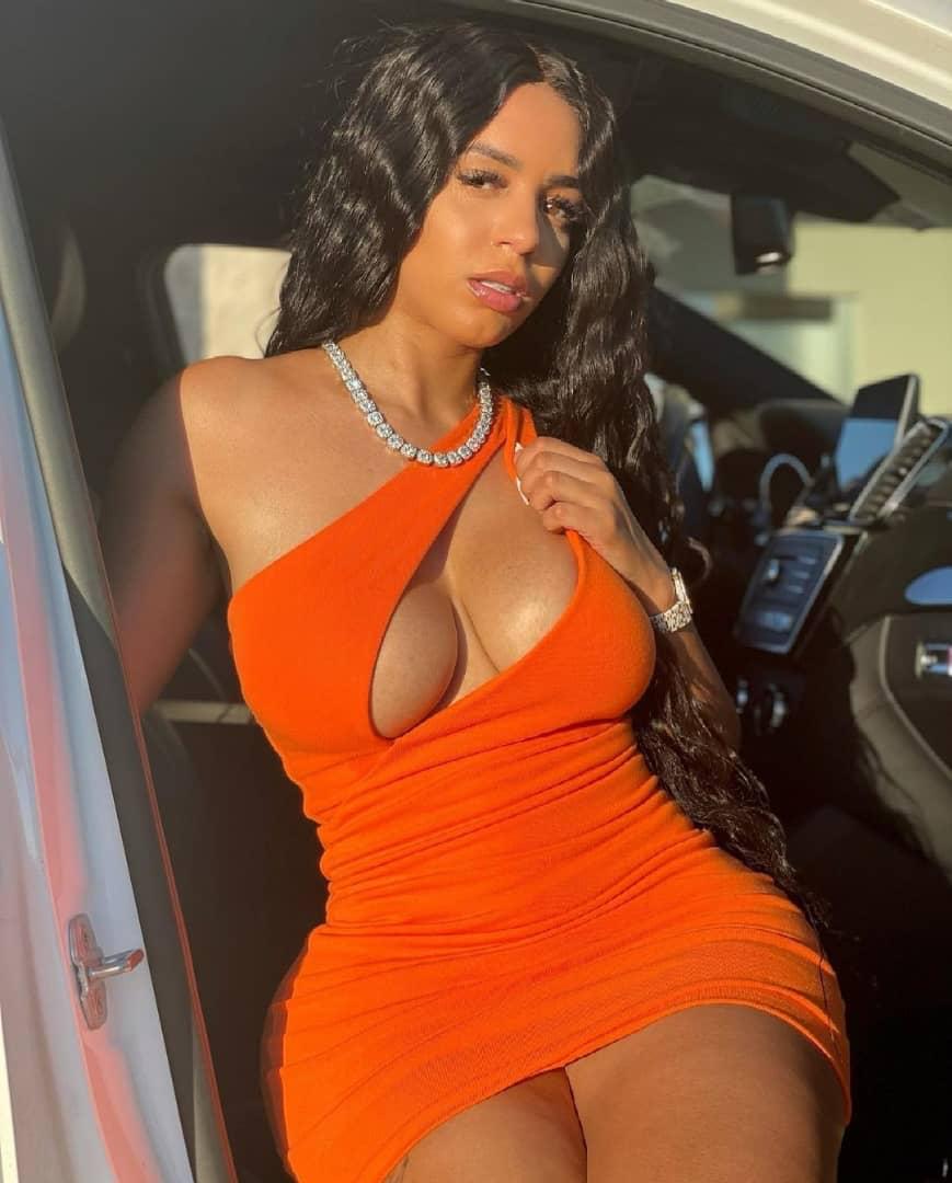 Annuncio Escort Ads - bomba 