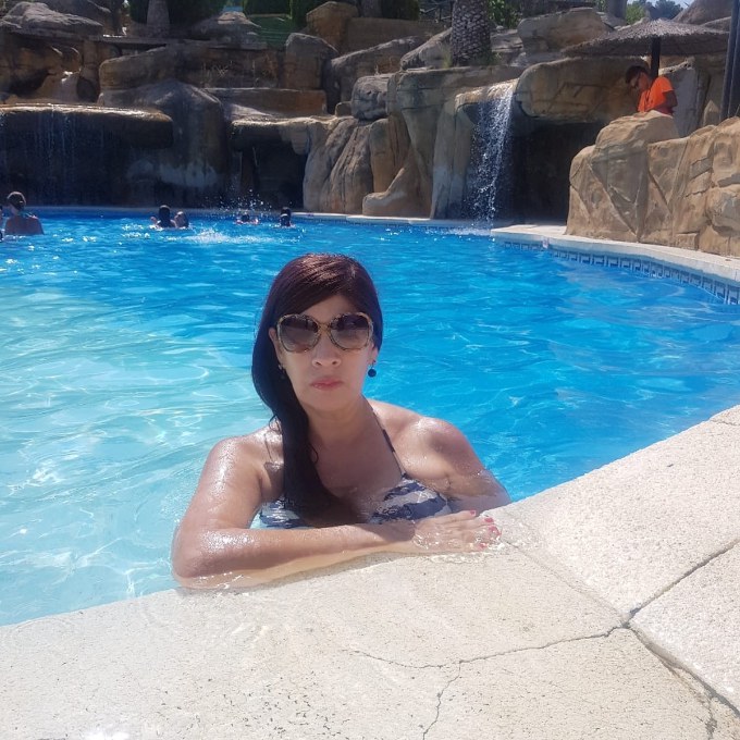 Annuncio Escort Ads - MARIA* PRIMA VOLTA a AVEZZANO * COMPLETA... FINO A TARDI NOTTE