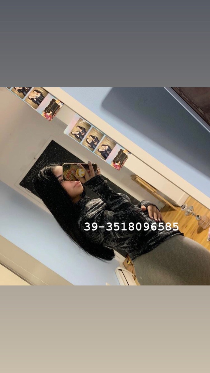 Annuncio Escort Ads - Studentessa 19 anni; in zona per la prima volta MILANO solo per uominini distinti ed educati Ciao sono Camilla