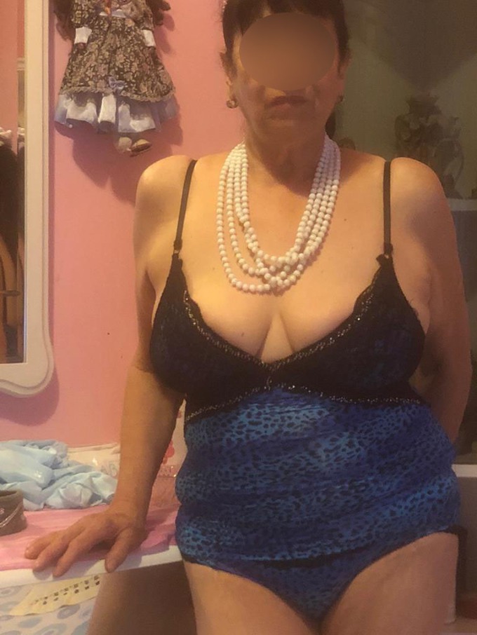 Annuncio Escort Ads - ~~ LAURA MILF VENETA COMPLETISSIMA FIGA CALDA,PRELIMINARI DA SOGNO NATURALI VERA BOMBA EROTIC
