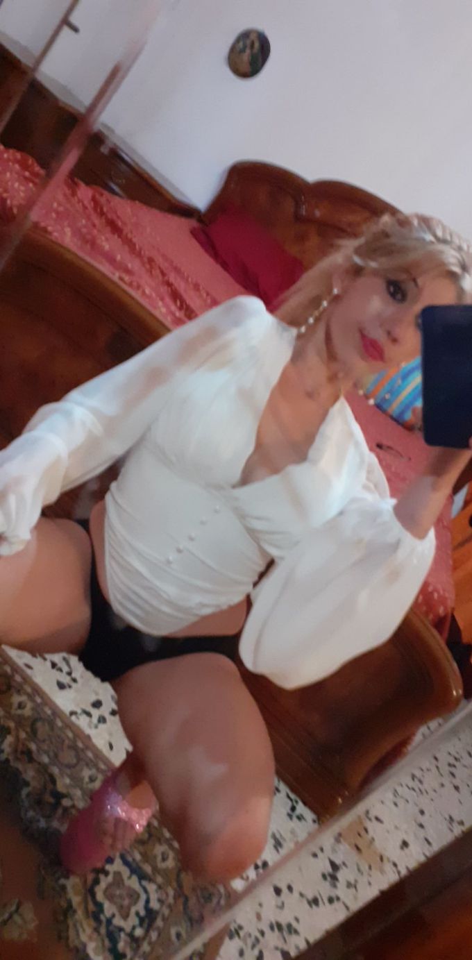 Annuncio Escort Ads - Apena tornata amore BELLA RAGAZZINA ANCHE VIBRATORE PER GIOCHINI PSRTICULARI