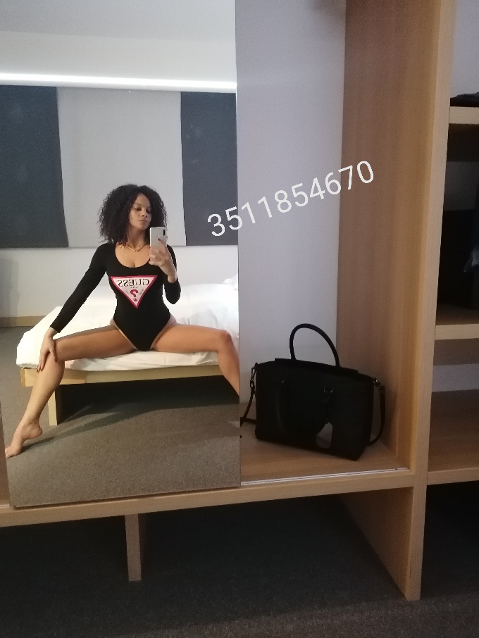 Annuncio Escort Ads - TOP CLASS DONNA HONEY DISPONIBILE ANCHE PER CENE E VIAGGI SOLO PER VERI (SIGNORI) COMPLETISSIMA