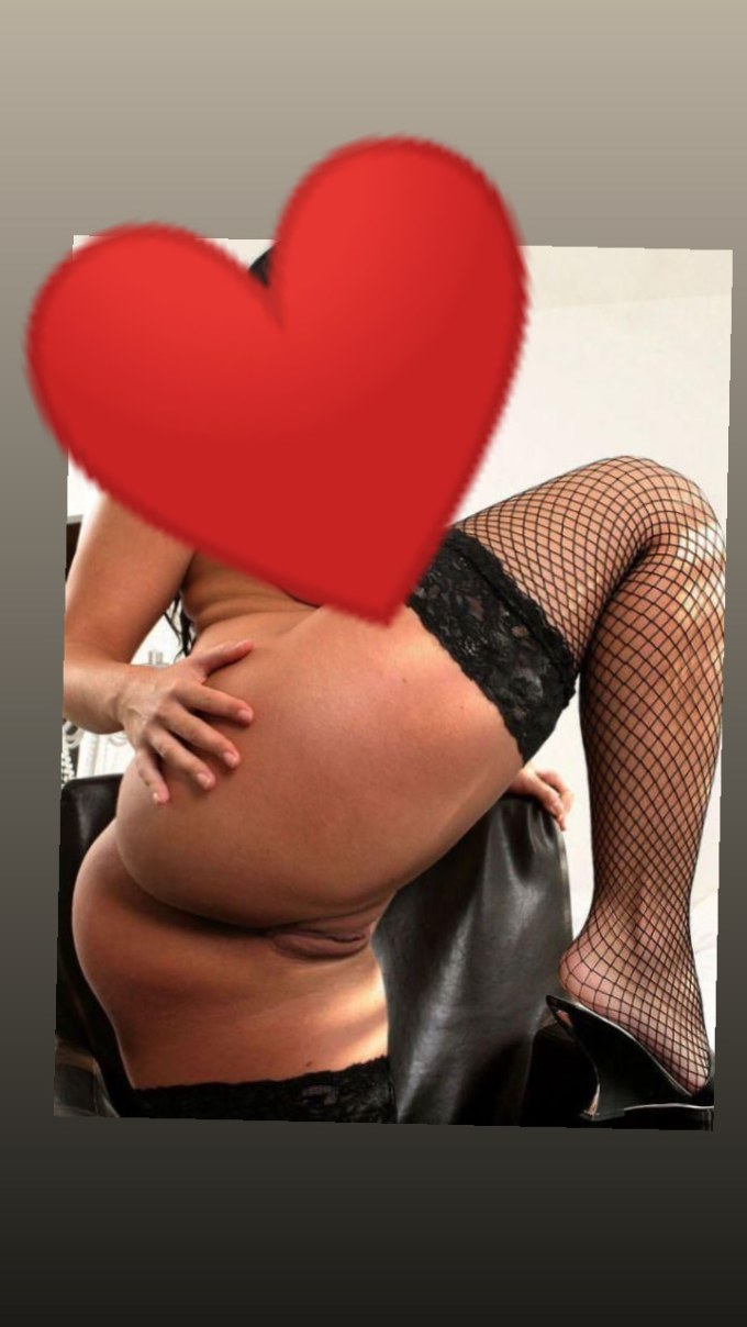 Annuncio Escort Ads - A NOLA VERA COPPIA MARITO E MOGLIE, LEI MOLTO DISPONIBILE