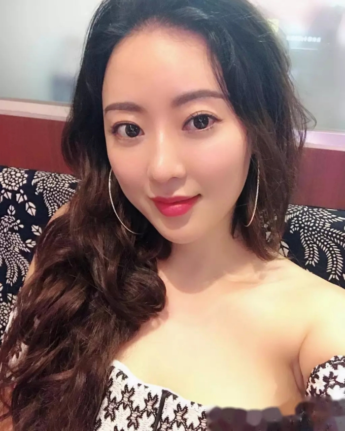 Annuncio Escort Ads - SIMPATICISSIMA BELISIMA  RAGAZZA ORIENTALI VERO RELAXX VERO DOLCE