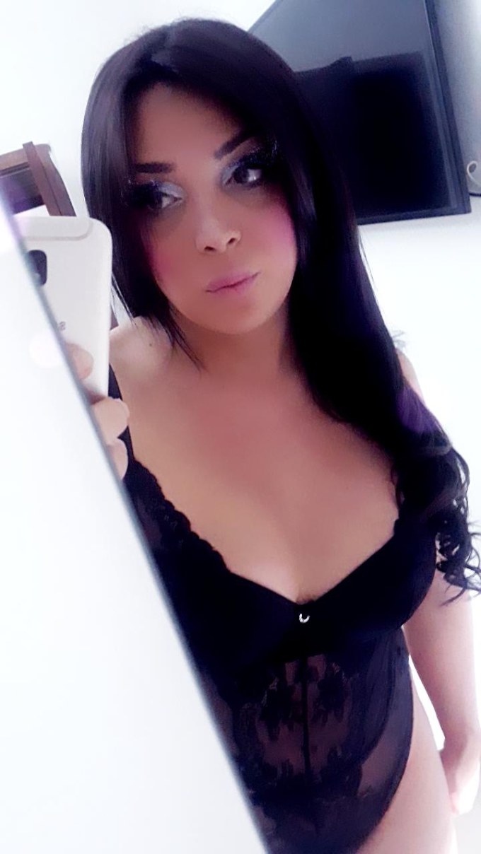 Annuncio Escort Ads - Alessia Finizio Top Trans italianissima foto reali 100%