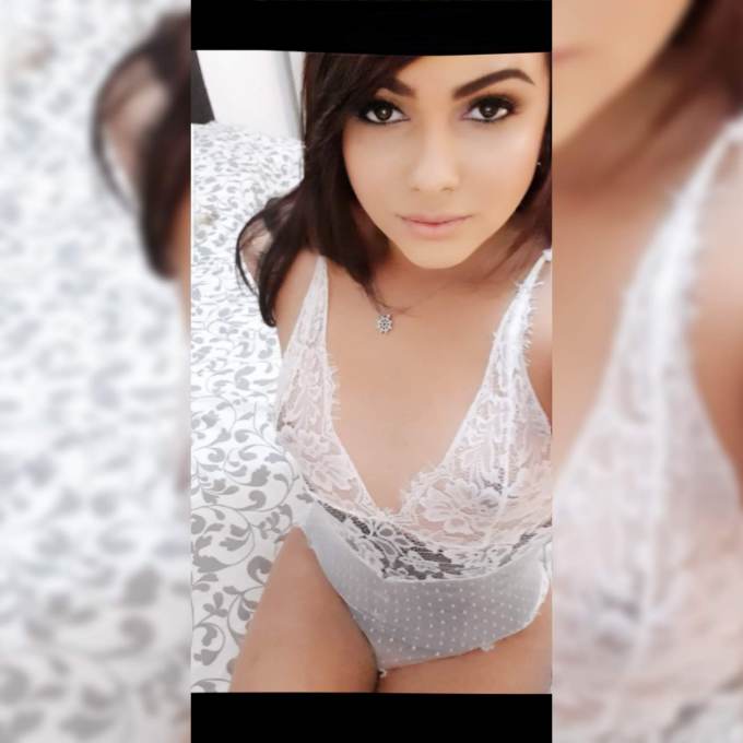 Annuncio Escort Ads - NOVITA ASSOLUTA BIANCA TOP TRANS ATTIVA/PASSIVA.... UNA VERA FEMMINA MA CON UN ARNESE DURO E PIENO