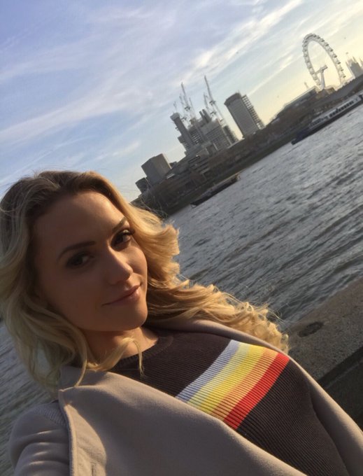 Annuncio Escort Ads - Mi trasferisco e ricevo per il mio servizio piuttosto interessato 