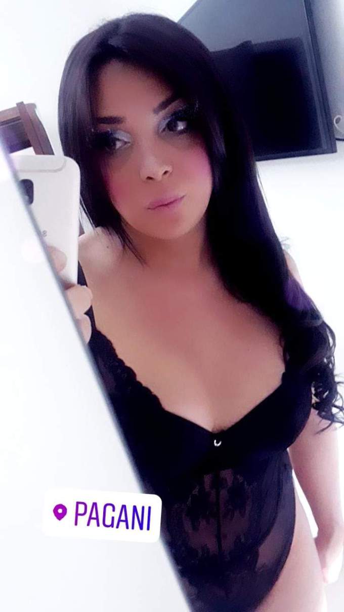 Annuncio Escort Ads - Elisa napoletana focosa e bollente solo videochiamate e chiamate erotiche