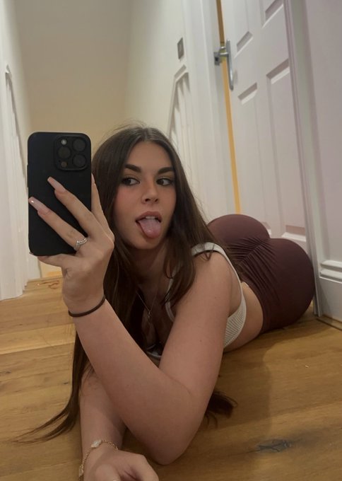 Annuncio Escort Ads - Incontro sessuale discreto