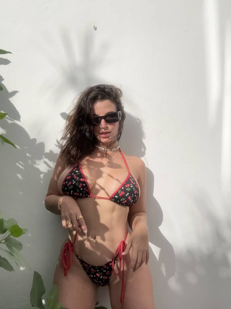 Annuncio Escort Ads - LA POSSIBILIT� DI VEDERMI E STARE BENE
