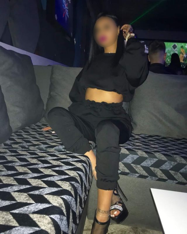 Annuncio Escort Ads - Melly , la ragazZa della porta accanto con la porta sempre aperta 