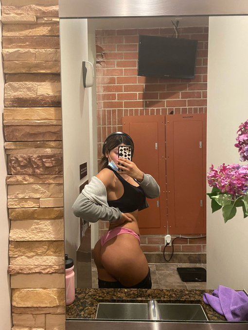 Annuncio Escort Ads - Ragazza escort 