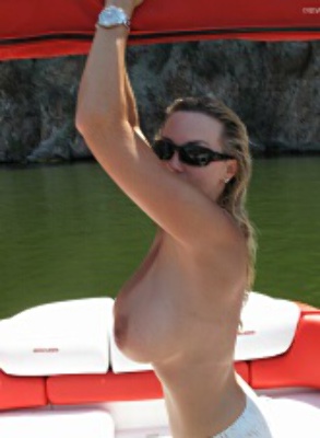 Annuncio Escort Ads - MILF  TETTONA  BOLLENTE TUTTOFARE