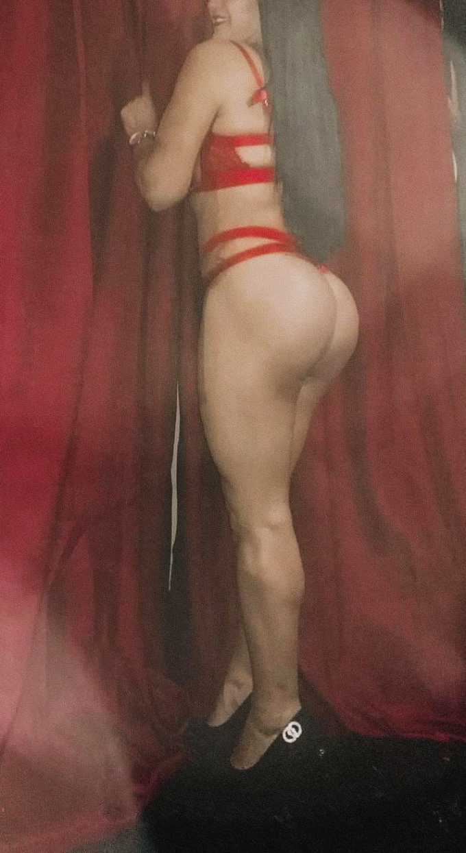 Annuncio Escort Ads - SFFUGIRE ALLA ROUTINE     Super Tetona Top Class le emozioni non si rifiutano.SI VIVONO!Unica indimenticabile.colombiana    